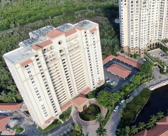 St. Kitts Condo Pelican Bay 6585 Nicholas Blvd, Naples, Florida 34108